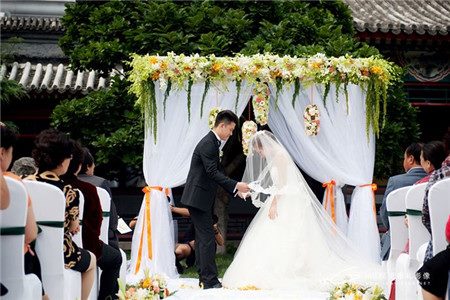 結(jié)婚有必要搞儀式嗎